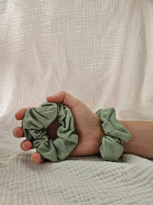 Olive Bloom - Scrunchie mit Struktur